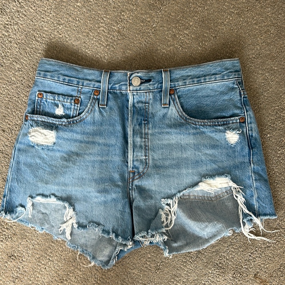 Levis - Women’s 501 Original Shorts